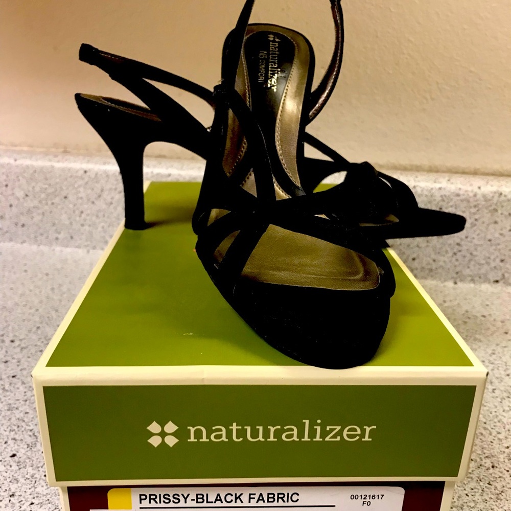 Naturalizer N5 Comfort Slingback Sandals